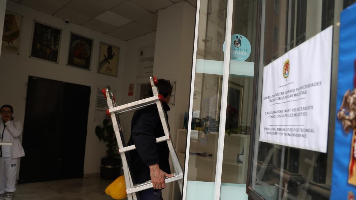 Alicante prepara obras de urgencia en el Museo de Hogueras y recurrirá al artista Pedro Soriano para restaurar los ninots