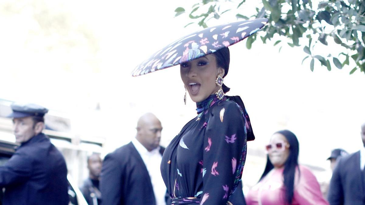 Cardi B durante la Semana de la Moda de París