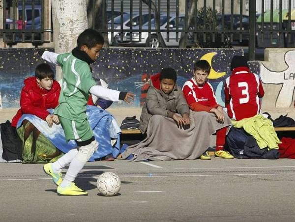 FÚTBOL SALA: La Almozara CP-Josefa Amar y Borbo (serie primera benjamín) / La Almozara-Recarte y Ornat (primera alevín)  / Santo Domingo-Hermanos (serie segundo alevín)