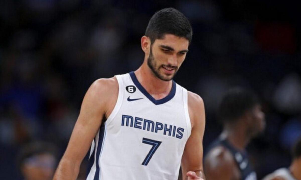 Los Grizzlies prolongan su buen momento ante los Pelicans en un mal partido de Aldama.