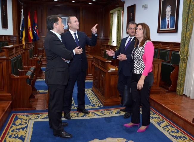 REUNION CUATRO GRANDES CIUDADES CANARIAS