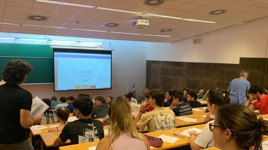 Banc de la selectivitat, el ‘salvavidas’ digital de la UMH para superar la PAU