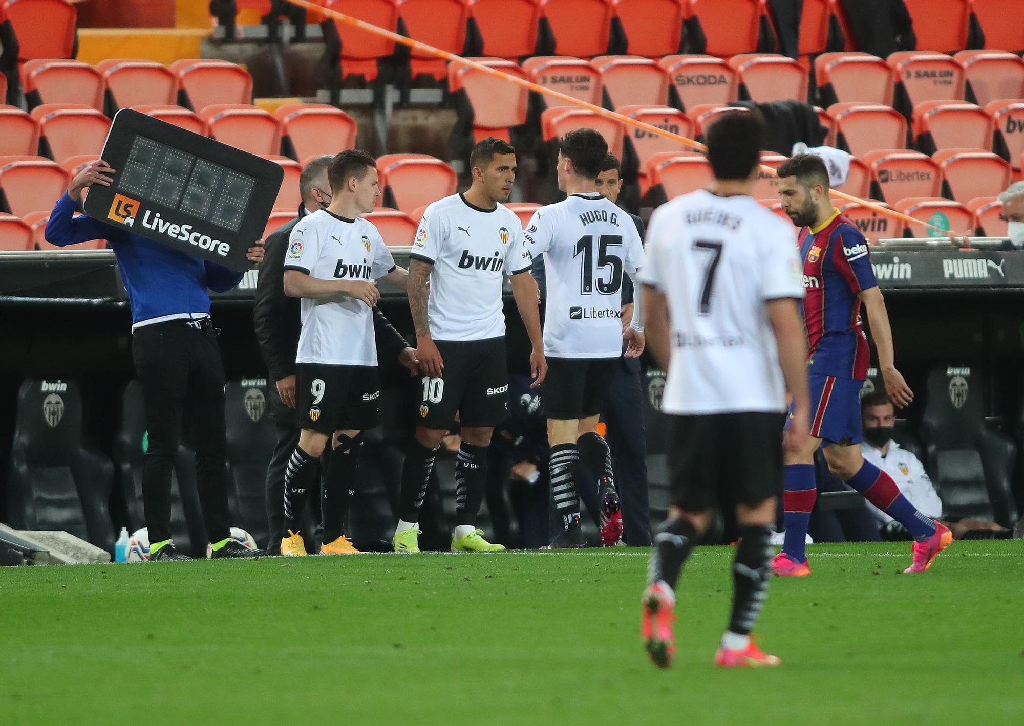 Todas las imágenes del partido entre el Valencia CF y el Barcelona