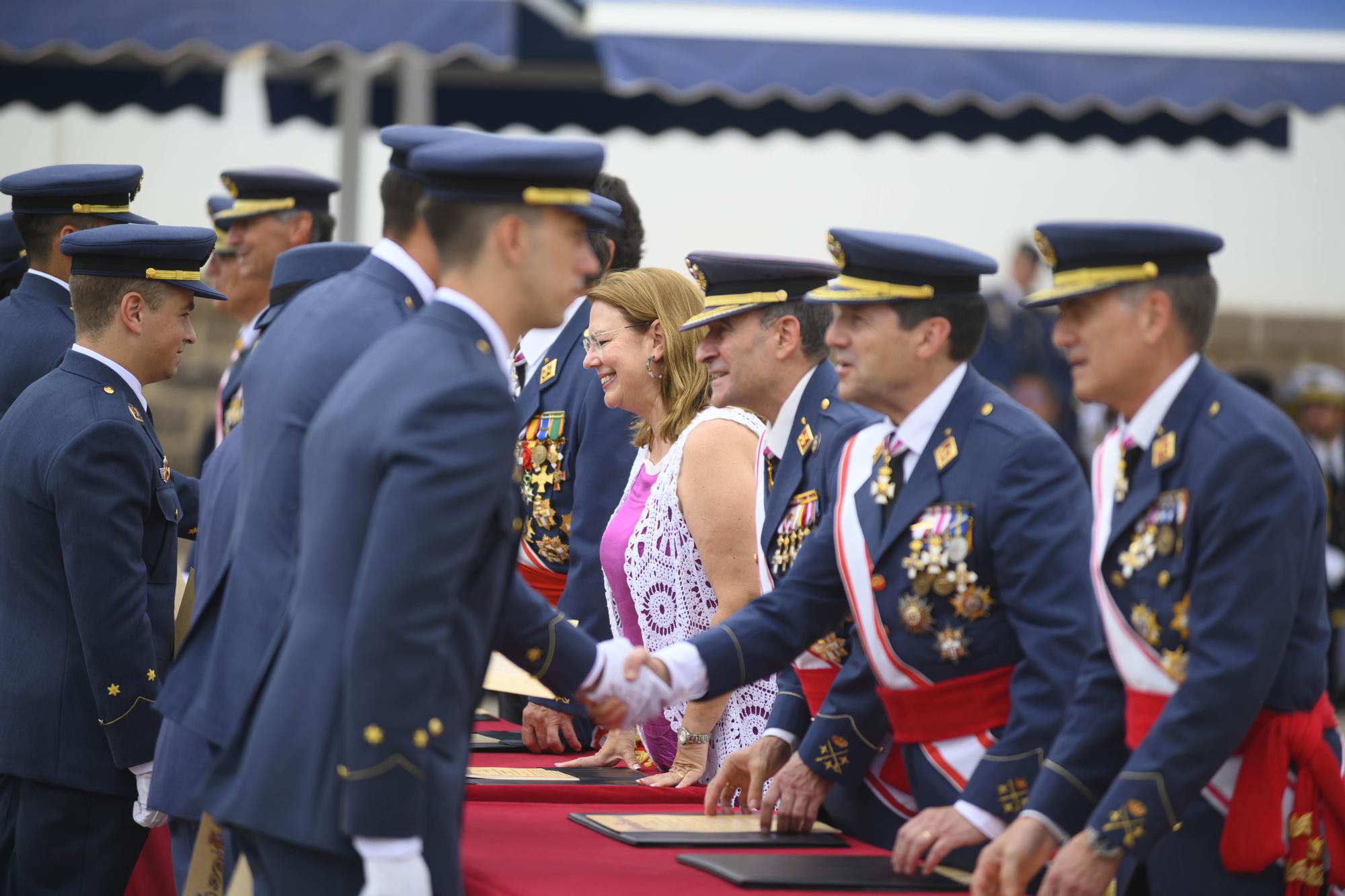 Las imágenes de la visita del rey Felipe VI en la Academia General del Aire de San Javier