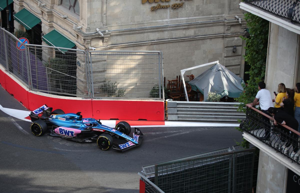 Fernando Alonso tiene grandes ambiciones en el Gran Premio de Azerbaiyán