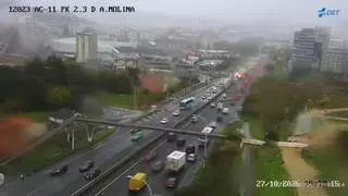 Tráfico intenso de entrada a la ciudad y dos accidentes registrados esta mañana en A Coruña