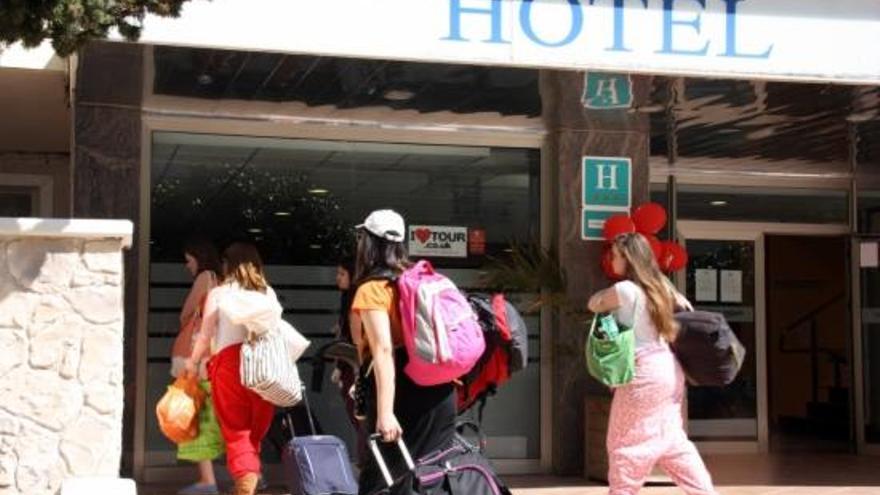 Els turistes estrangers marquen a l&#039;agost nous rècords