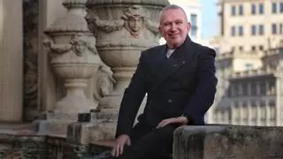 Jean Paul Gaultier trae su 'Fashion Freak Show' a Barcelona: "Es la historia de mi vida"