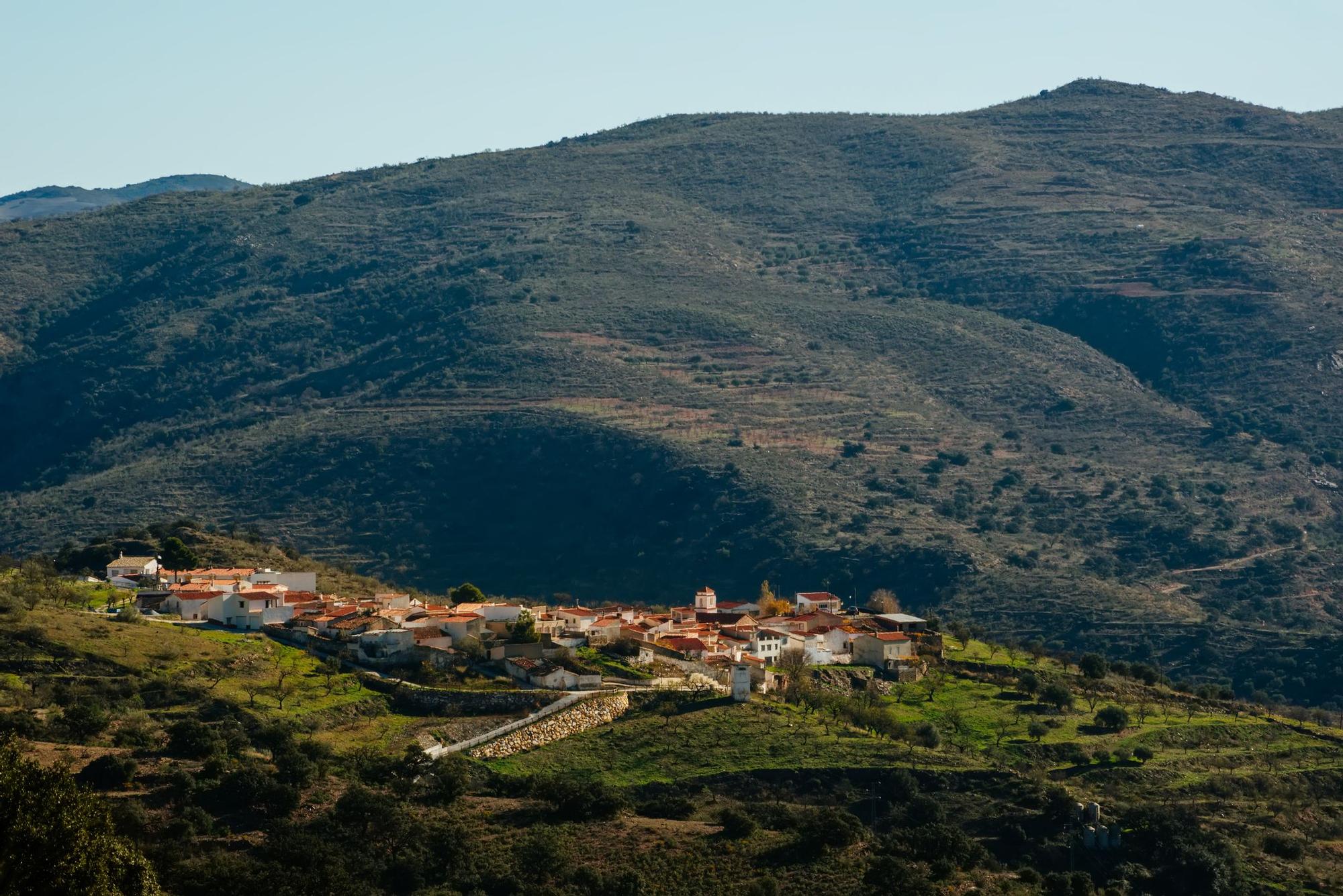 Un pueblito colgado en las laderas de Almería