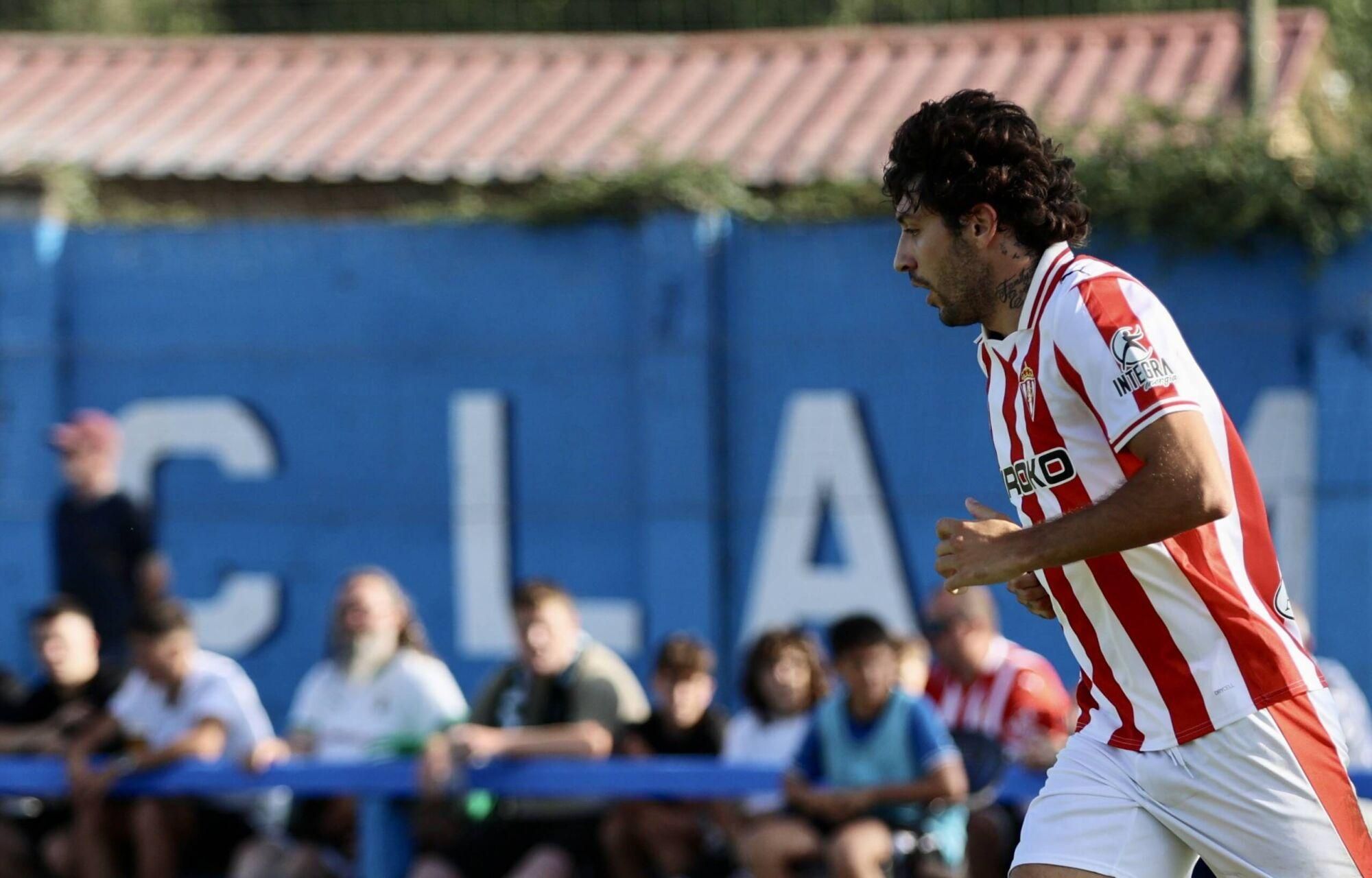EN IMÁGENES: Amistoso de pretemporada en Grado entre Sporting y Racing de Santander