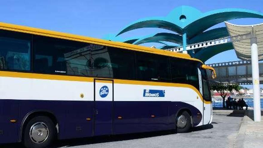 Estación de autobuses de Cangas, objeto de polémica. // Gonzalo Núñez