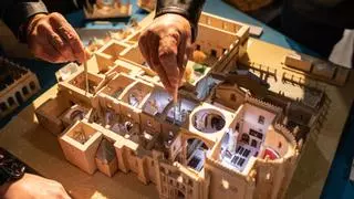 Un zamorano recrea en miniatura las 21 iglesias románicas y la Catedral de Zamora