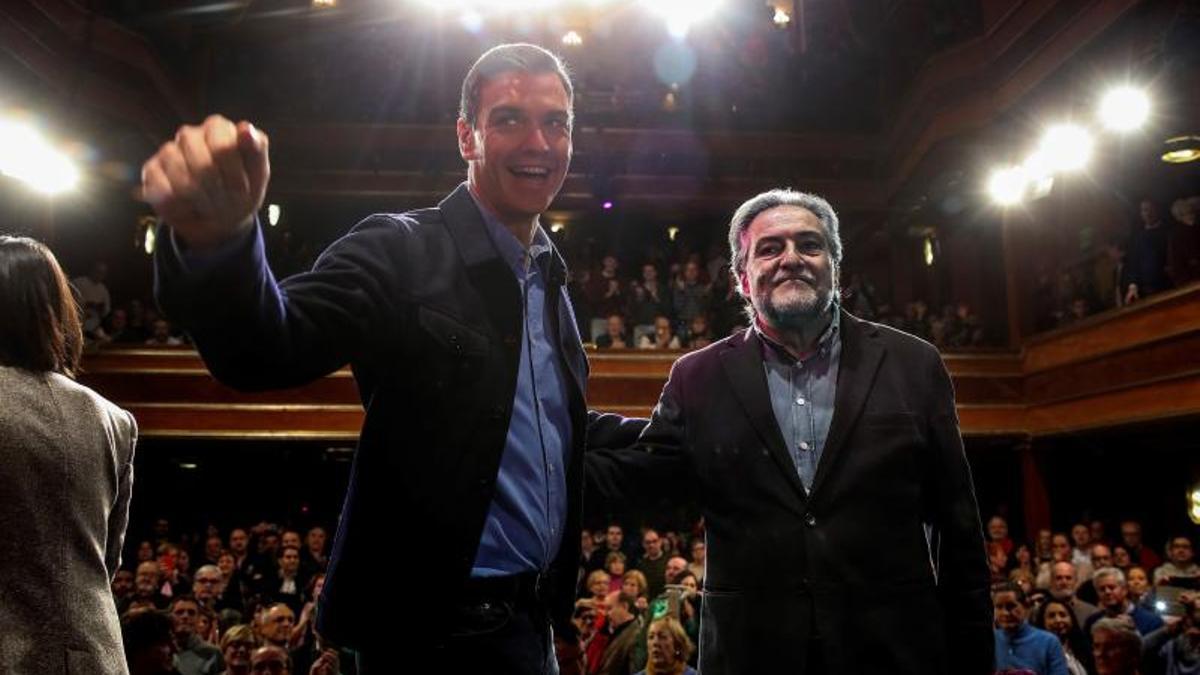 El presidente del Gobierno, Pedro Sánchez, presenta la candidatura de Pepu Hernández como candidato del PSOE al Ayuntamiento de Madrid, el 3 de febrero de 2019 en el teatro La Latina.