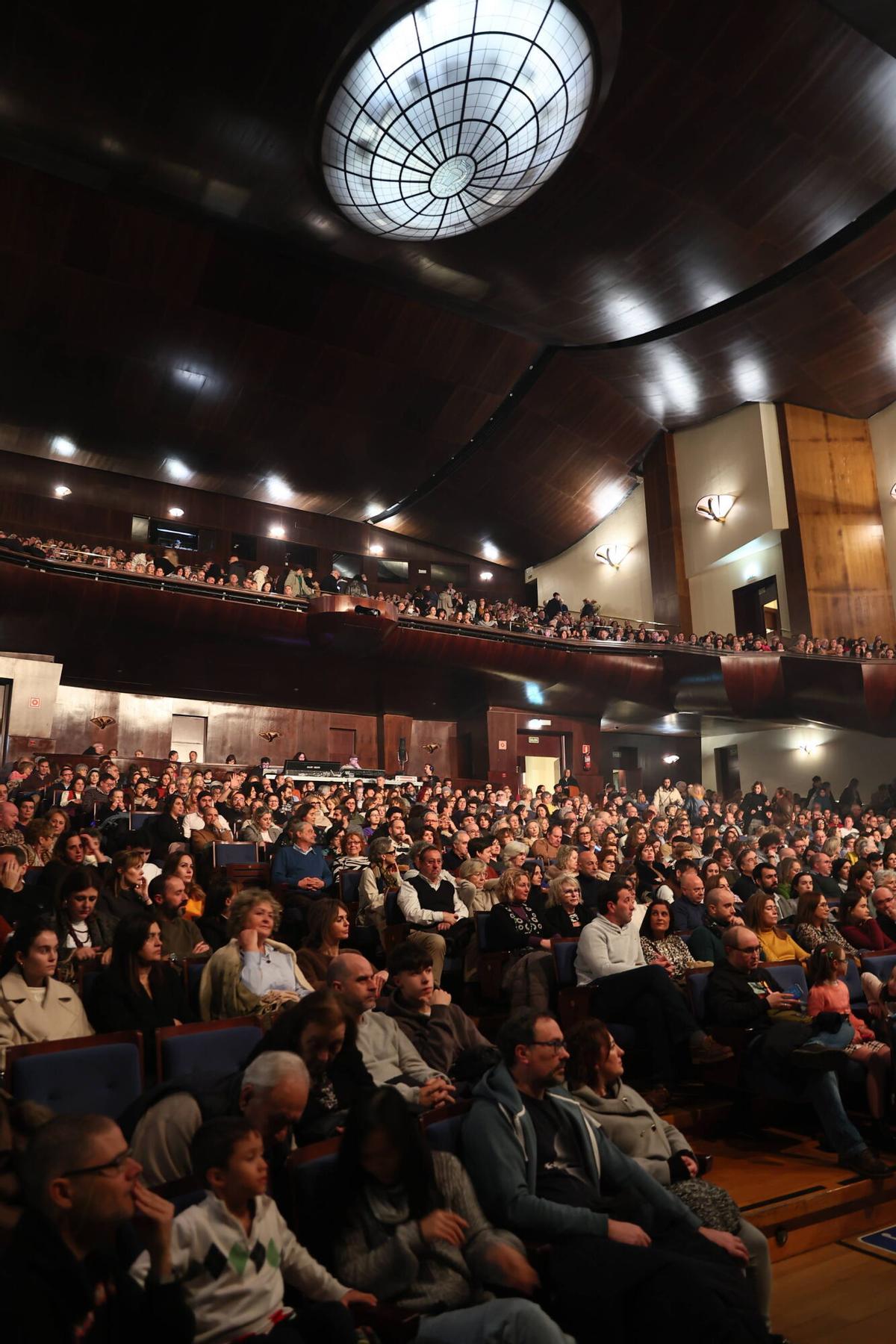 Ara Malikian hace vibrar al público de Oviedo con "Intruso"