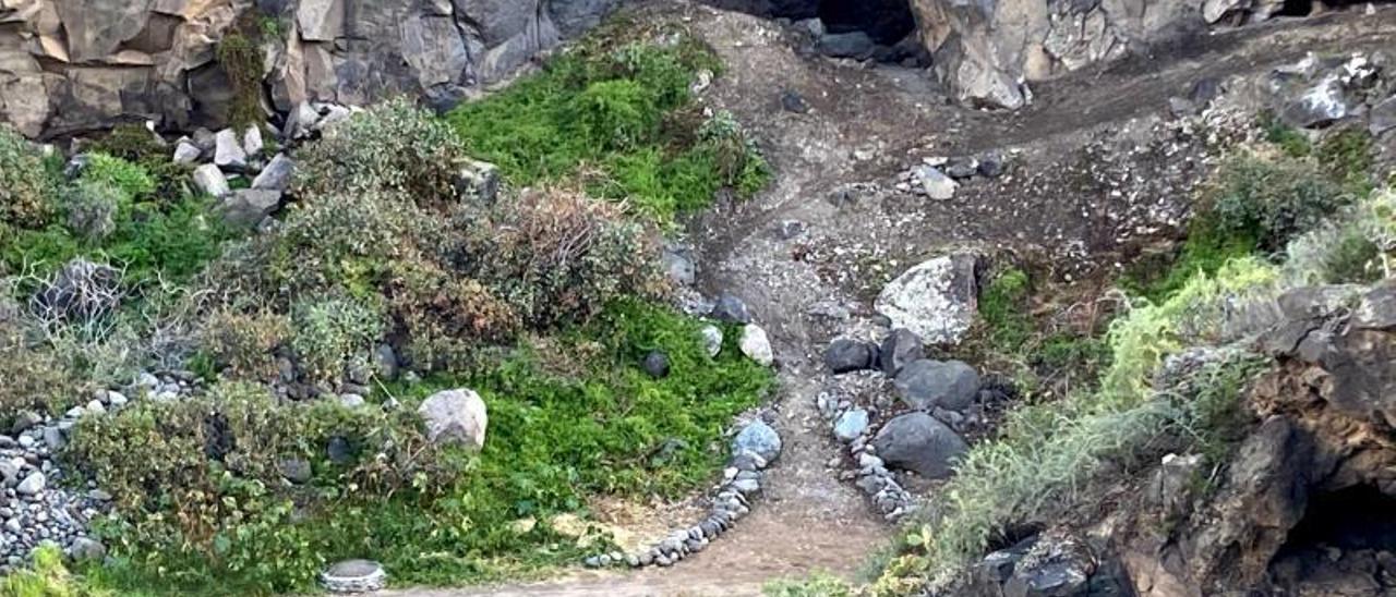 El Ayuntamiento recupera el acceso  a una de las cuevas de ‘El Corredera’