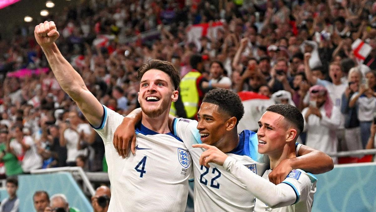 Declan Rice abandona el partido ente Ghana cojeando