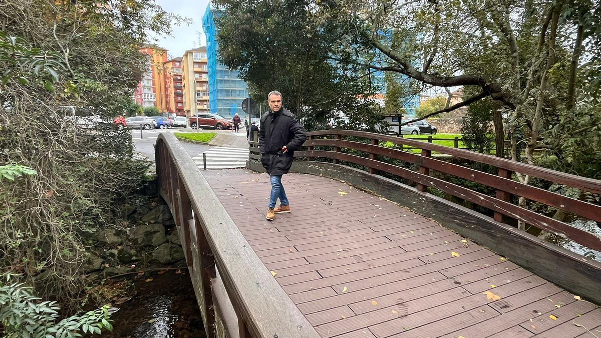 Iván Fernández, en el puente de la Serrería