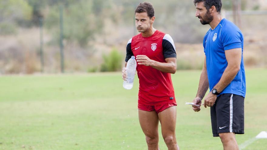 El Hércules supera a su filial con tres goles de Gato en un partido de entrenamiento