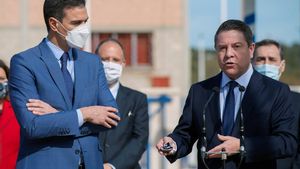 Pedro Sánchez, junto a Emiliano García Page en un acto. EPC