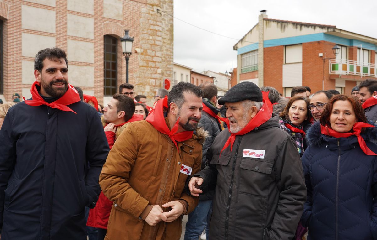 Luis Tudanca junto a Demetrio Madrid en Villalar.