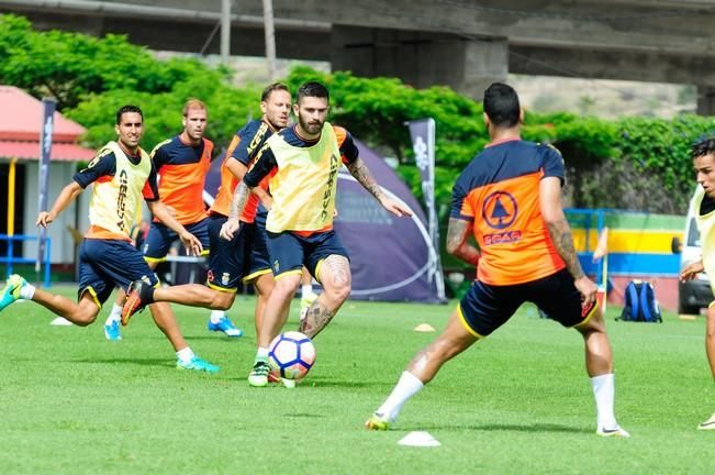 Entrenamienro de la UD Las Palmas previo a la ...