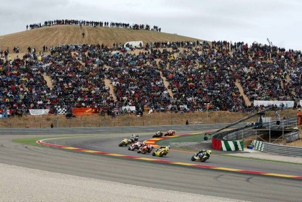 Alcañiz vive la gran fiesta del motociclismo