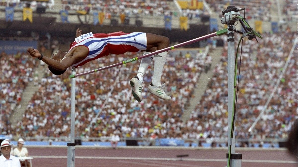 Javier Sotomayor, en los Juegos