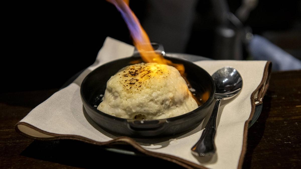 Los macarrones con cúpula de queso maó de Records.