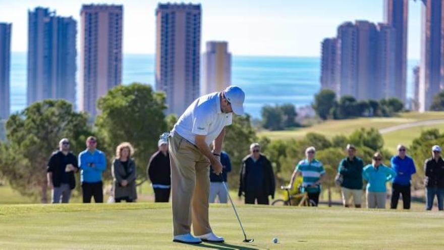 El turismo de golf genera empleo e importantes ingresos económicos en la Comunidad Valenciana.