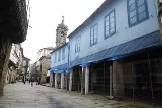 En marcha la restauración de fachadas y cubiertas de las dos casas más antiguas de Santiago