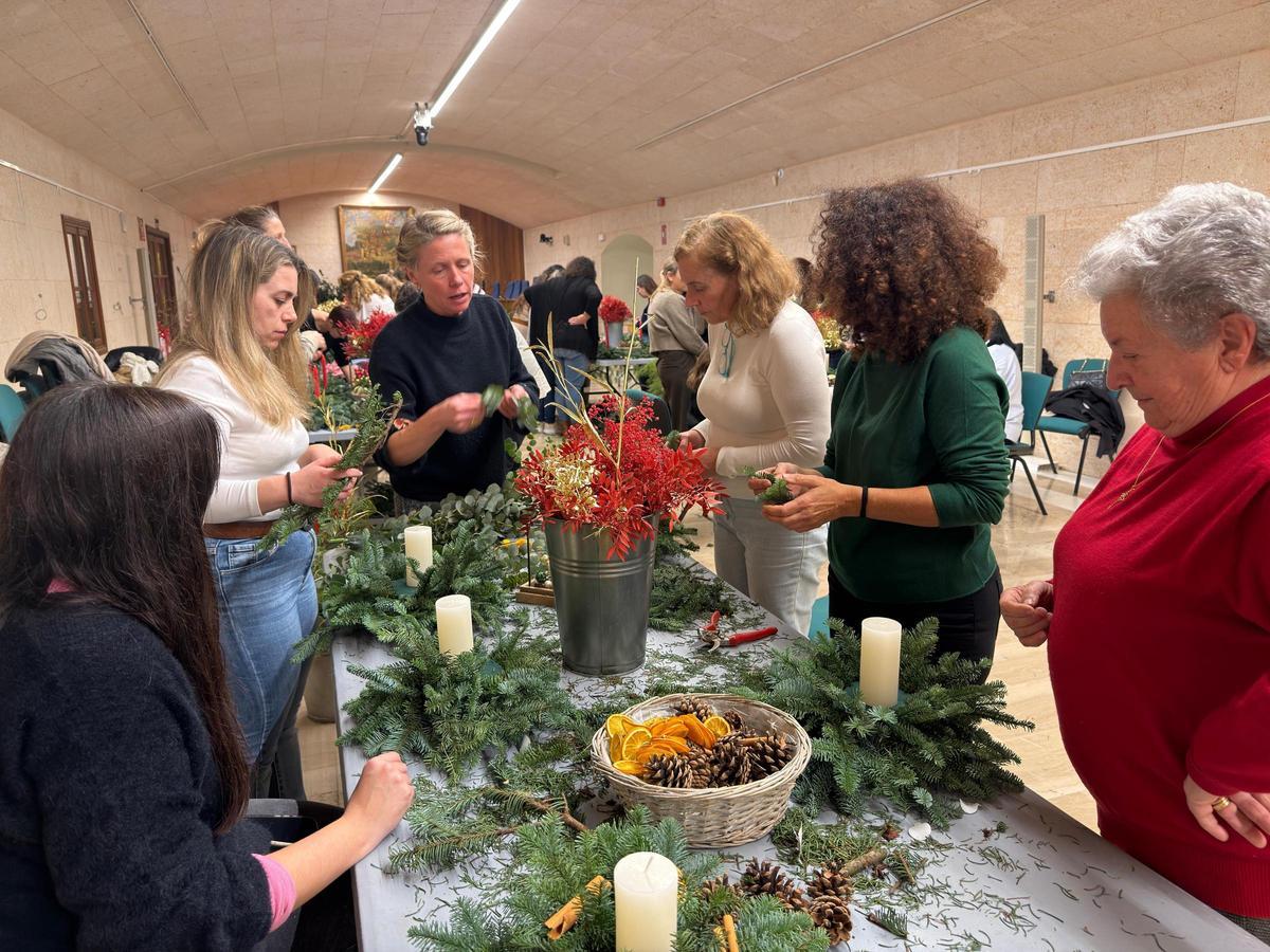 Taller de centros de mesa de Navidad en Andratx