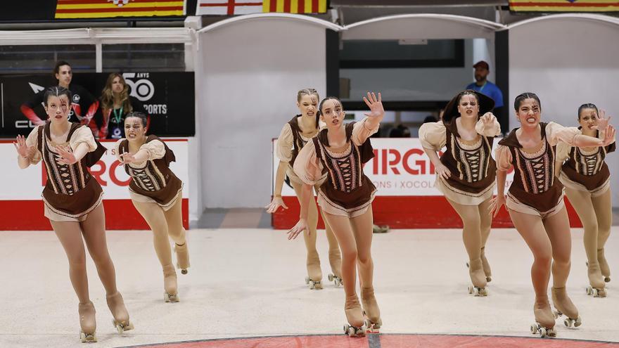 Imatges de la classificació del Xou Petit del Club Patinatge Artístic Manresa amb &quot;El Llop&quot;