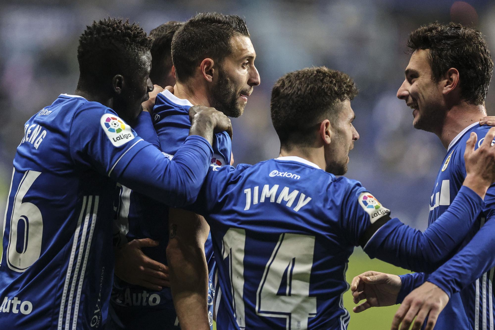 El Real Oviedo se impone al Almería