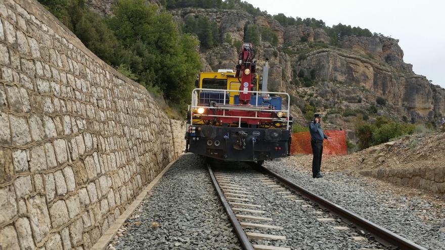 El Gobierno licita por 84 millones la renovación de la línea entre Buñol y Utiel