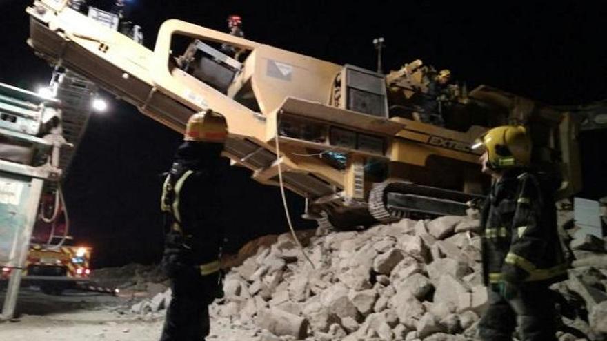 Muere un hombre en una trituradora de hormigón en un accidente laboral