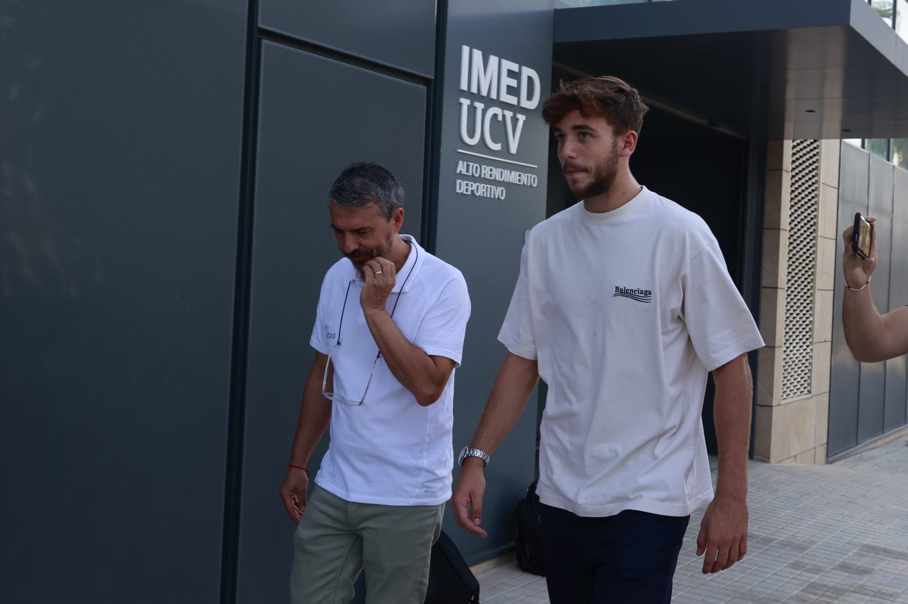 Nico, tras superar el examen médico del Valencia CF
