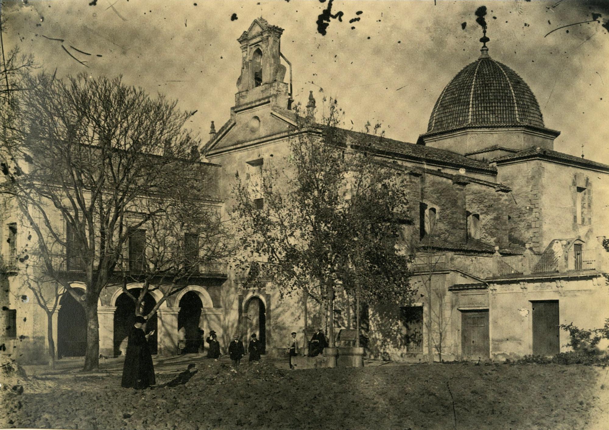 Una bucólica imagen de la basílica de Lledó a finales del siglo XIX.
