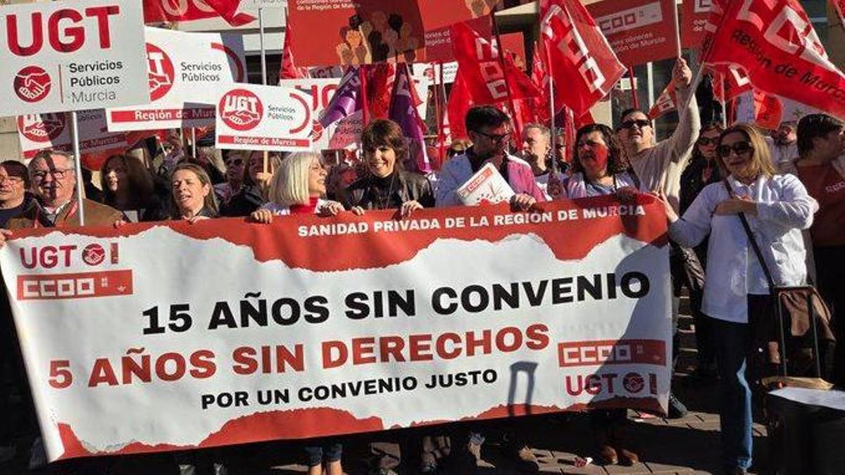 CCOO y UGT exigen a Salud cláusulas sociales y laborales en los ...