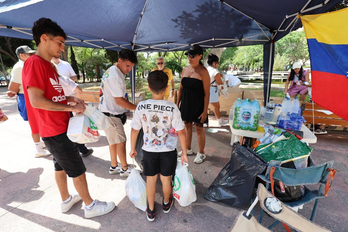 Galería: Recogida de donaciones en Ibiza para los damnificados por el terremoto en Venezuela