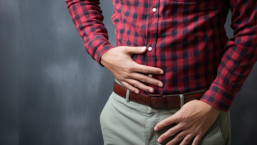 Diverticulitis aguda: Qué es la enfermedad que padece Máximo Huerta y le ha obligado a ingresar en Urgencias