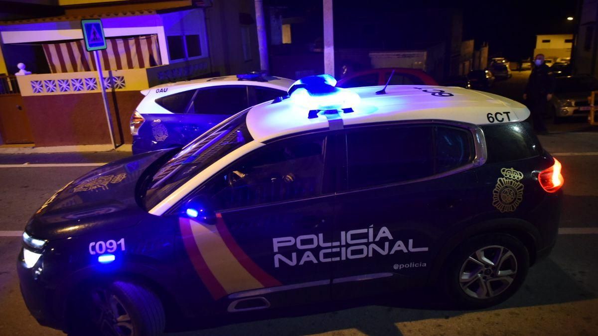 An image of a National Police vehicle An image of a National Police vehicle