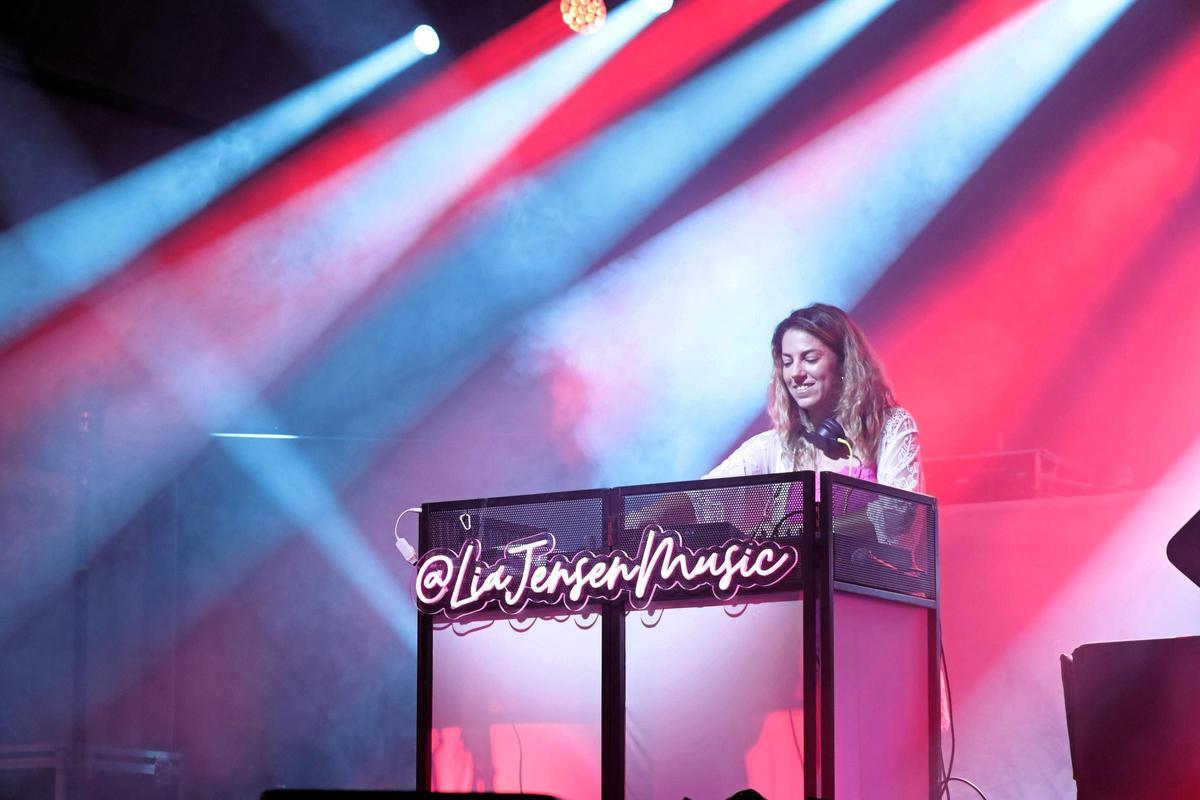 Lia Jensen durant el concert d'ahir.