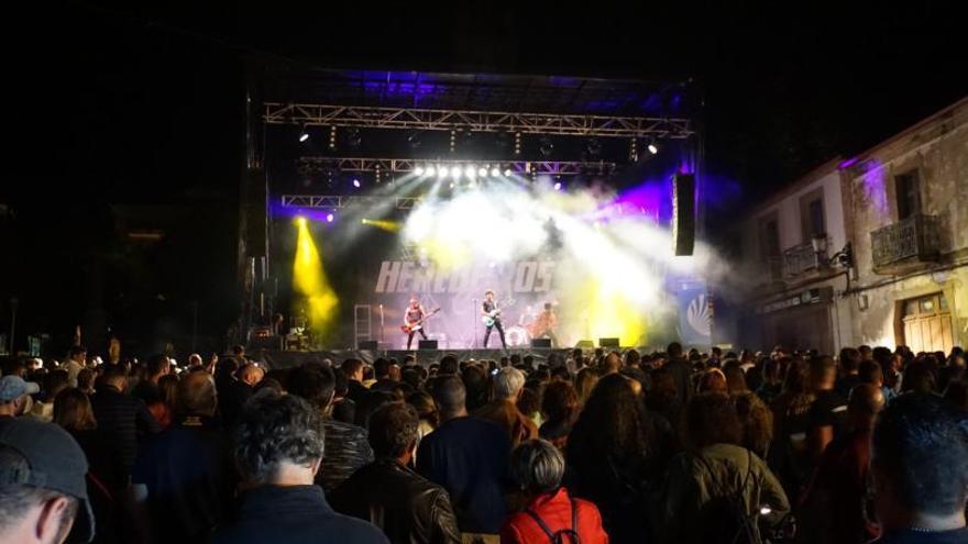 Sesión doble de música en Lalín con Heredeiros da Crus y Top Legends