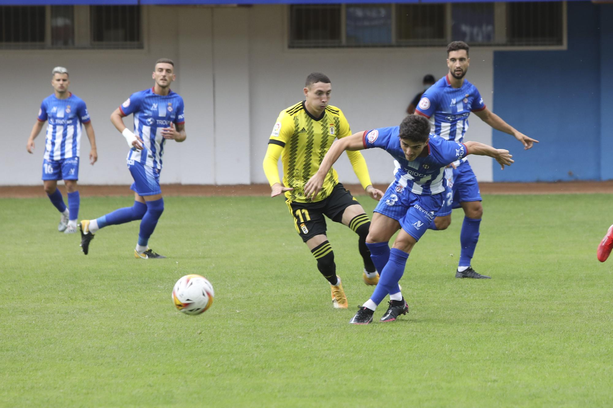 Las imágenes del partido del Oviedo contra el Avilés