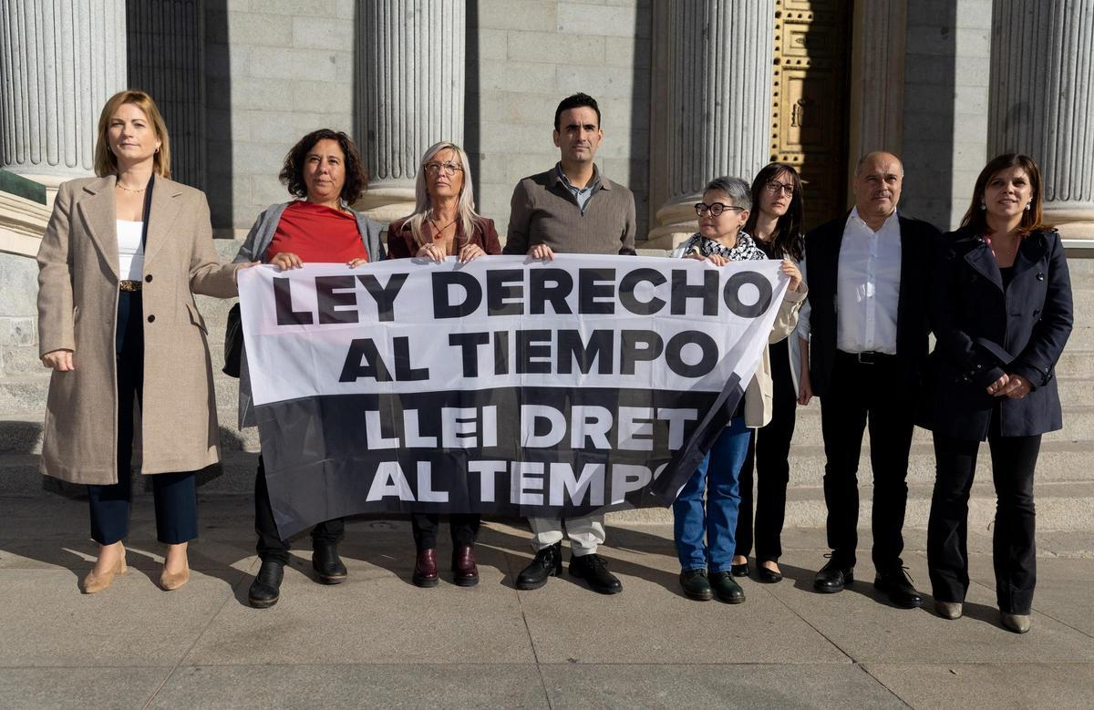 Varias víctimas de la pederastia defienden en el Congreso la ley de imprescriptibilidad.