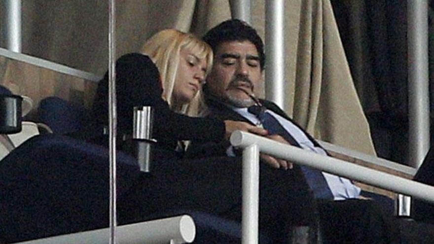 Rocío Oliva y Maradona en una imagen de archivo