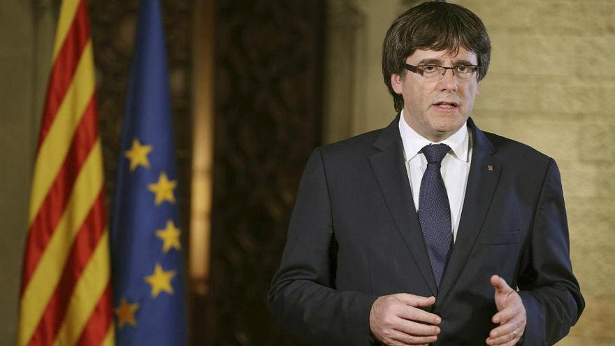 Puigdemont no se da por cesado y llama a la &quot;oposición pacífica&quot;