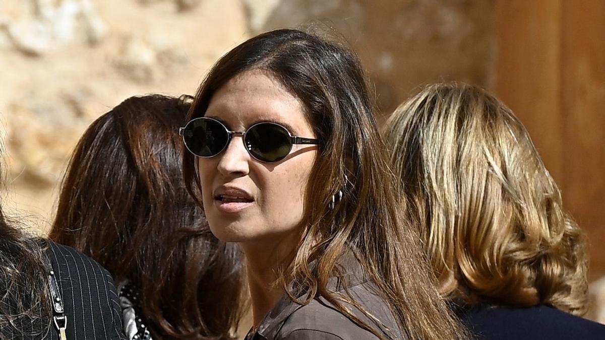 Sara Carbonero: del apoyo recibido al gesto de ternura de Jota Cabrera con sus hijos en la misa por su madre