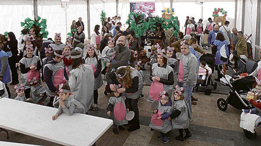 Fiesta de Carnaval en la escuela infantil de Cangas de Onís.