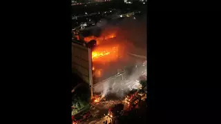 Al menos 50 muertos en un incendio en un centro comercial de Irak